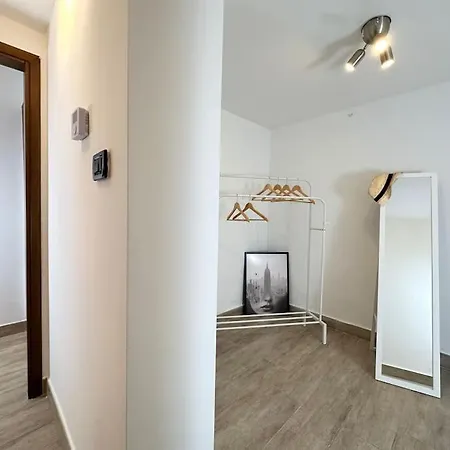 Marconi Free Parking / Near The Airport Bologna